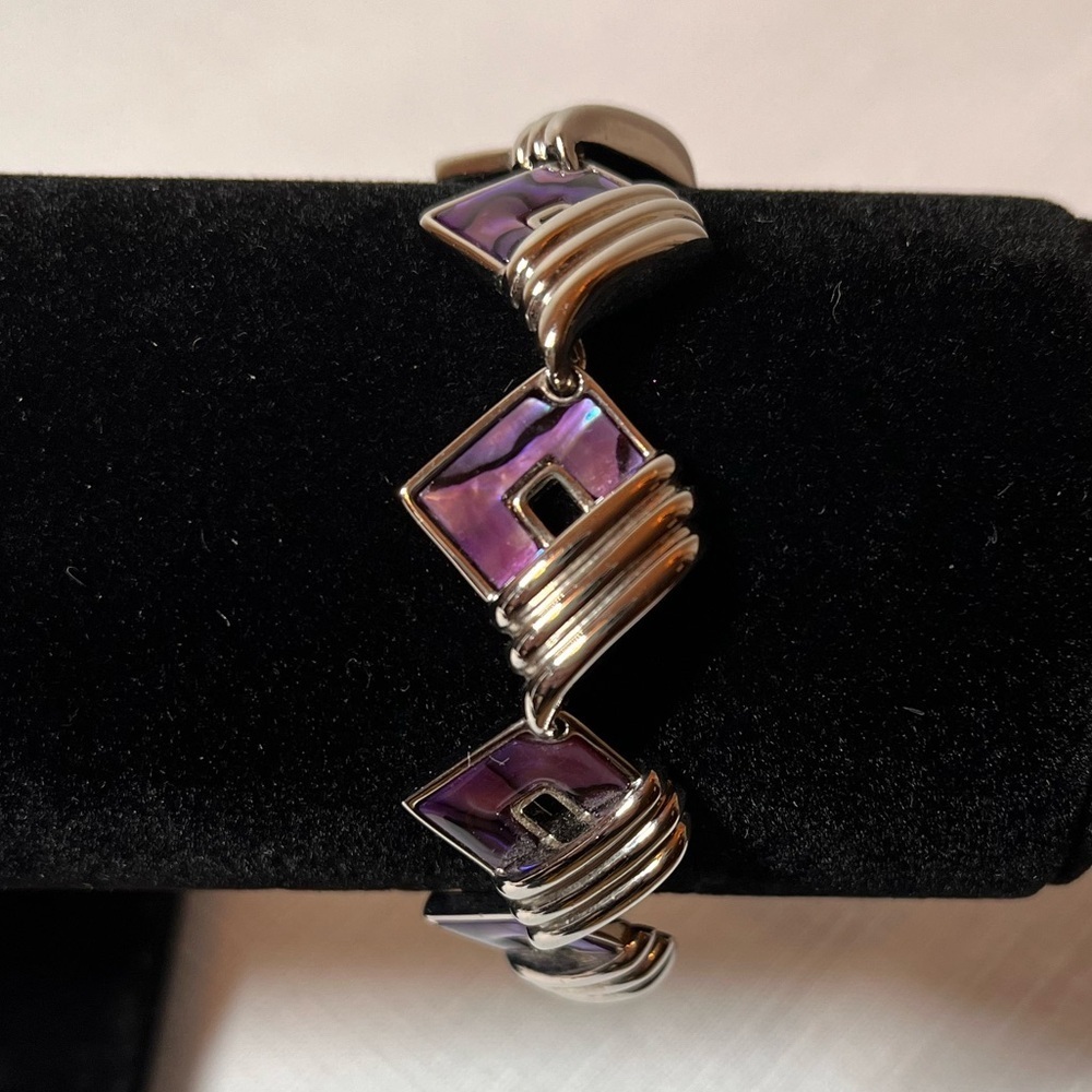 Vintage BUTLER bracelet
Stamped
Purple Blue & Silver